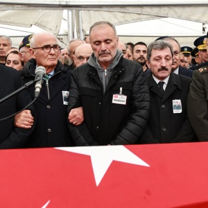 Şehidimiz Astsubay Üstçavuş Emre Altıok’a Son Görev: Samsun’da Hakk’a Uğurlandı   - fotoğraf 16