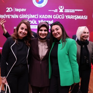 Bakanımız Göktaş, "Türkiye'nin Girişimci Kadın Gücü Yarışması Ödül Töreni"nde konuştu - fotoğraf 2
