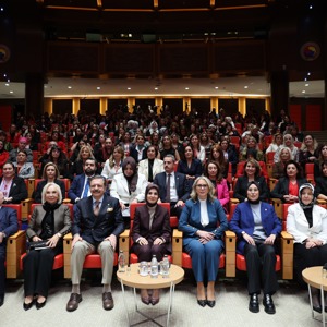 Bakanımız Göktaş, "Türkiye'nin Girişimci Kadın Gücü Yarışması Ödül Töreni"nde konuştu - fotoğraf 3
