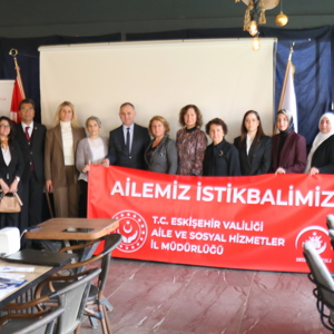Büyük Aile Buluşması ve Gönül Elçileri ile Koruyucu Aile Farkındalık Toplantısı - fotoğraf 8