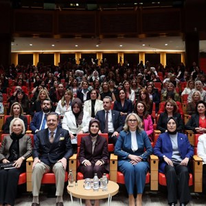 Bakanımız Göktaş, "Türkiye'nin Girişimci Kadın Gücü Yarışması Ödül Töreni"nde konuştu - fotoğraf 3