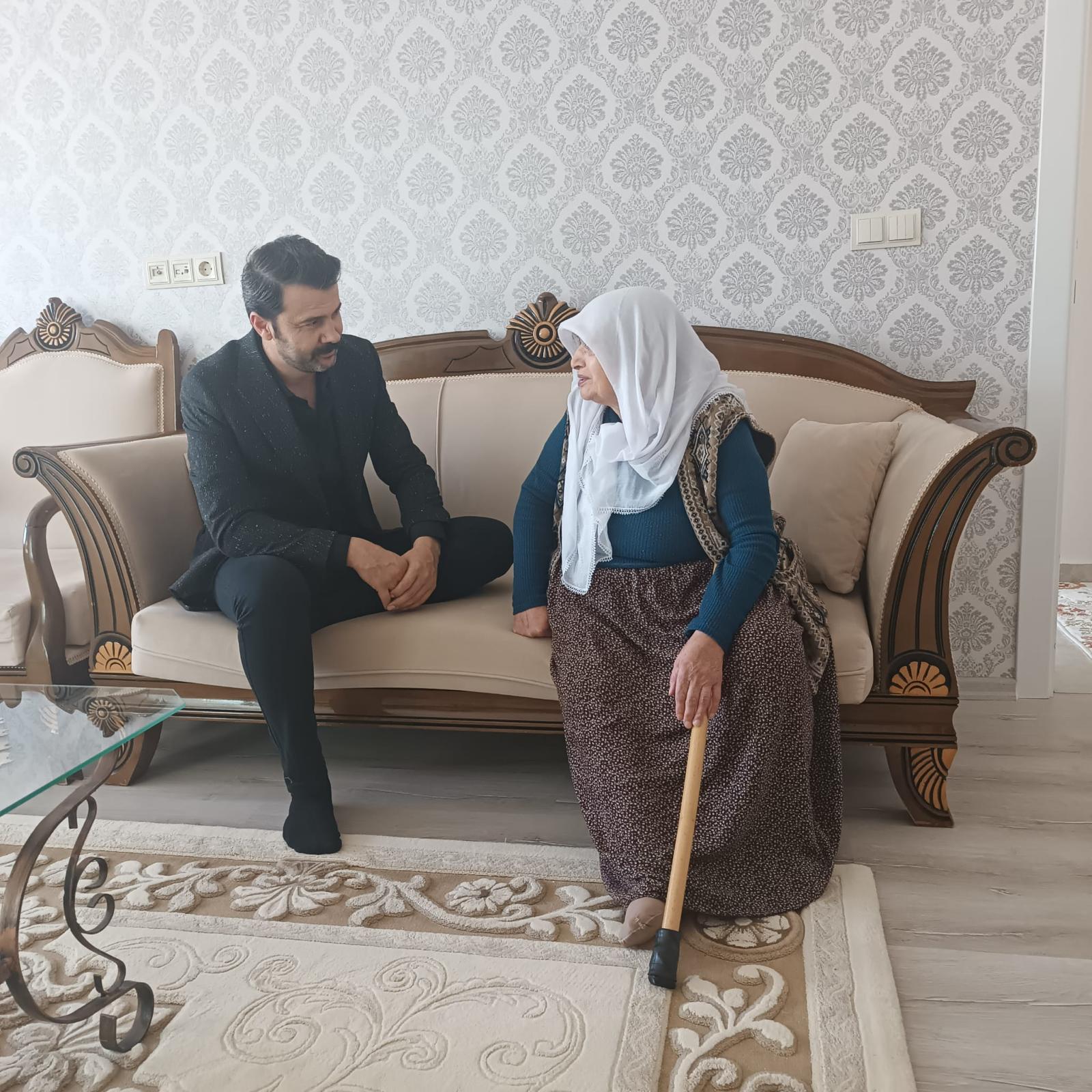 İl Müdür Yardımcımızdan Şehit Mete SARAÇ'ın Kıymetli Annesine Ziyaret 