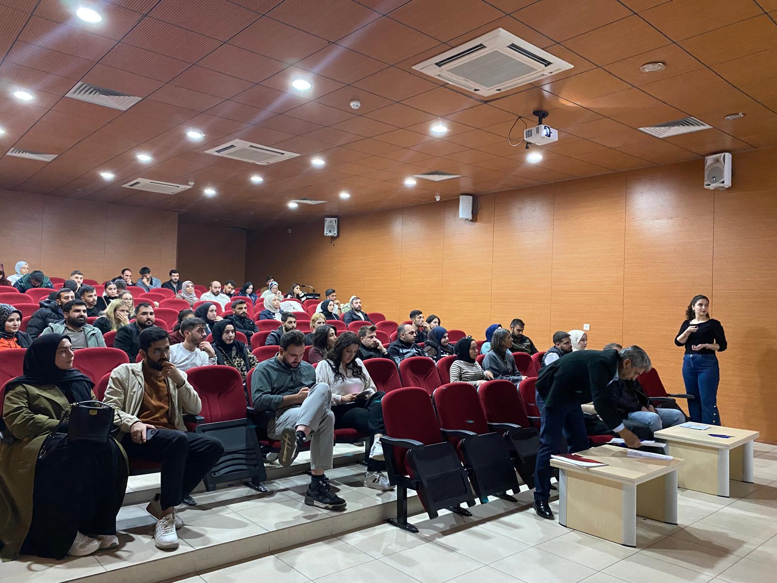 Elazığ Şiddet Önleme ve İzleme Merkezi(ŞÖNİM) tarafından eğitim.