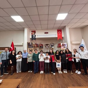 Aziz Şehitlerimizin Emaneti ve Kahraman Gazilerimizin Çocuklarıyla Dünya Çocuk Kitapları Haftası'nda Buluştuk - fotoğraf 6