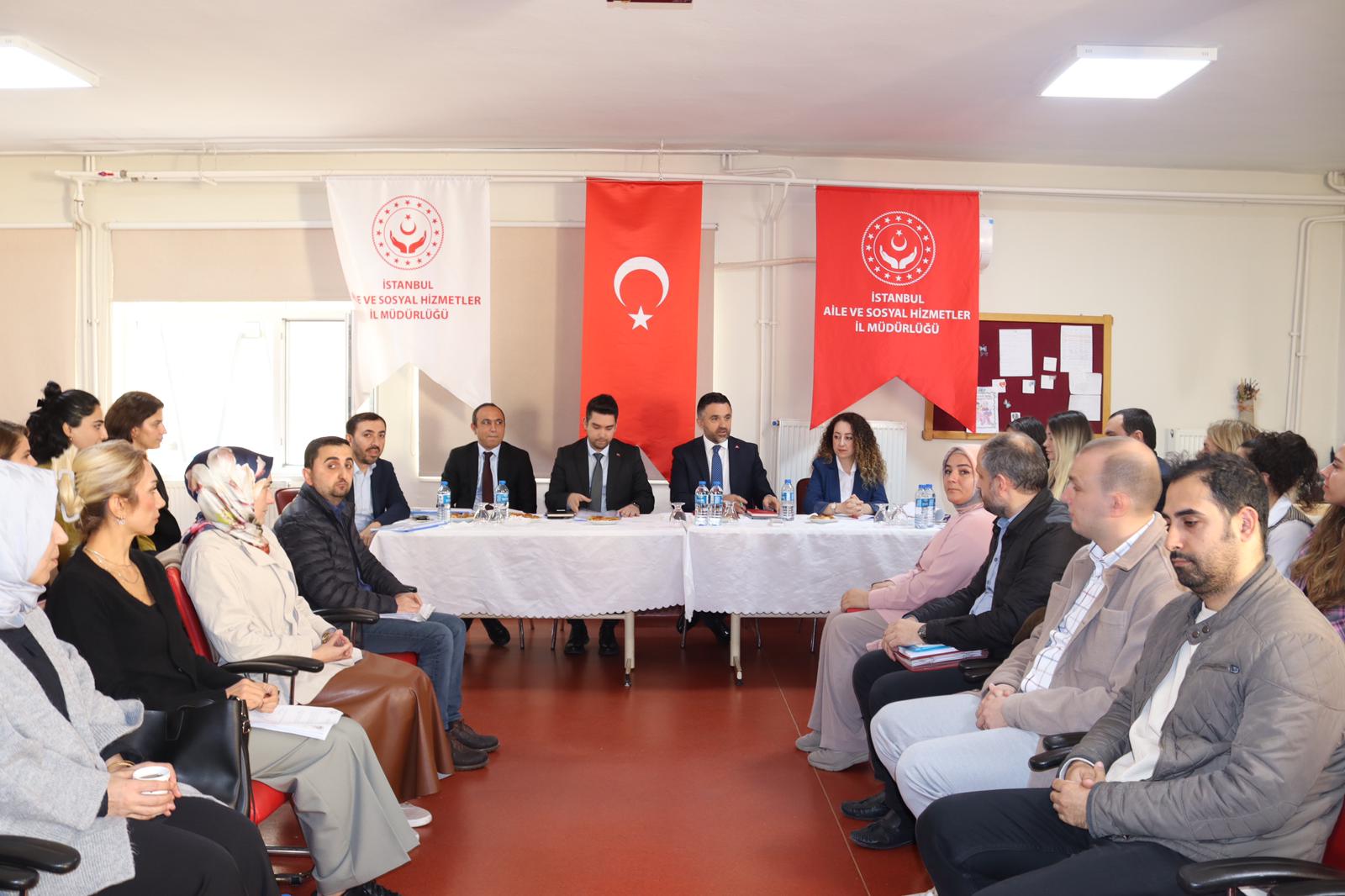 İl Müdürümüz Sn. Ömer TURAN’ın Katılımıyla, Engelli Hizmetleri Birimimiz ile Değerlendirme ve İstişare Toplantısı Gerçekleştirilmiştir