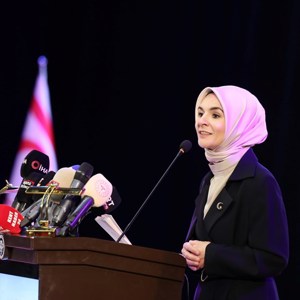 Bakanımız Göktaş, Kadim Değerlerden Modern Yaklaşımlara Türk Dünyasında Kadın ve Aile Sempozyumu'nda konuştu - fotoğraf 1