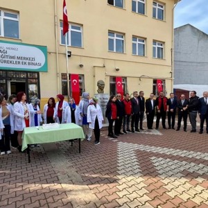 📌 Özel Bireylerimizden Renkli Öğretmenler Günü Kutlaması 🎉👩‍🏫 - fotoğraf 4