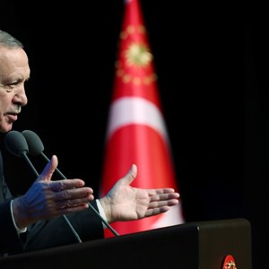 Cumhurbaşkanı Erdoğan ve Aile ve Sosyal Hizmetler Bakanımız Göktaş, “Aile ve Kültür-Sanat Sempozyumu“ kapanış oturumuna katıldı - fotoğraf 2