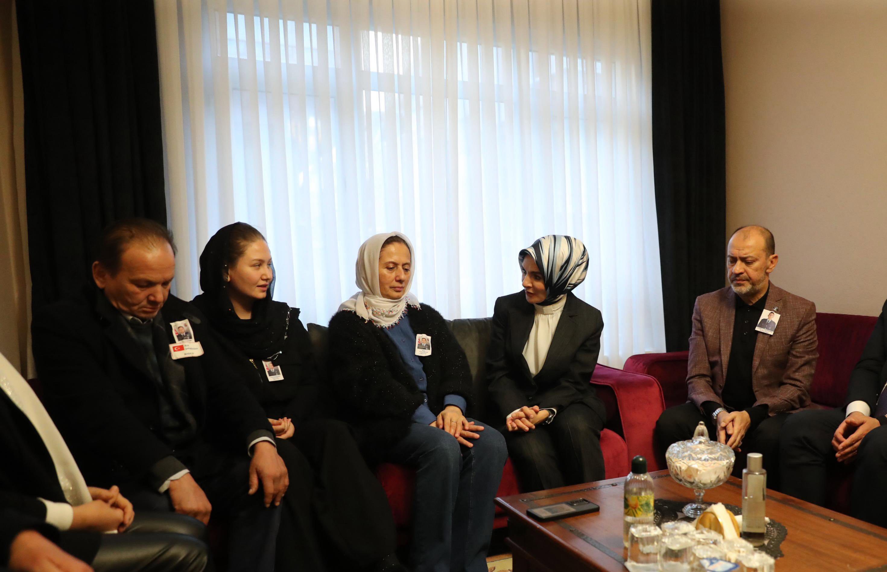 Bakanımız Sayın Mahinur Özdemir Göktaş Aziz Şehidimizin Kıymetli Ailesini  Ziyareti Etti - fotoğraf 3