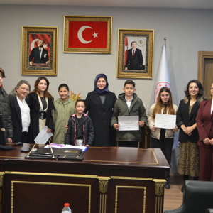 Çocuk Hakları İl Komitesi İl Müdürümüz Kıymet Boztaş'ı Ziyaret Etti - fotoğraf 9