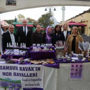 Samsun’da Kadına Yönelik Şiddete Karşı Farkındalık Etkinliği Düzenlendi - fotoğraf 13