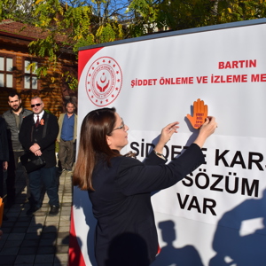 25 Kasım Kadına Yönelik Şiddete Karşı Uluslararası Mücadele Günü - fotoğraf 2