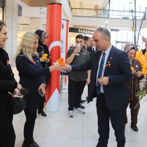 25 Kasım Kadına Yönelik Şiddete Karşı Uluslararası Mücadele Günü Kapsamında Farkındalık Programı Düzenlendi - fotoğraf 17
