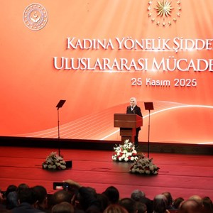 Cumhurbaşkanı Erdoğan ve Bakanımız Göktaş, "Kadına Yönelik Şiddete Karşı Uluslararası Mücadele Günü" programına katıldı - fotoğraf 9