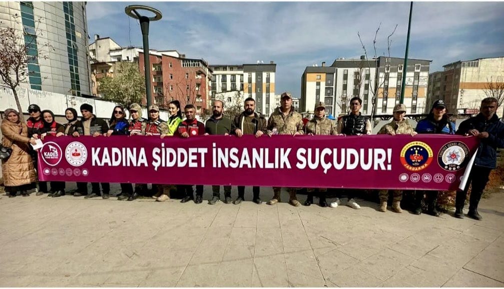 Yüksekova’da 25 Kasım Kadına Yönelik Şiddete Karşı Uluslararası Mücadele Günü