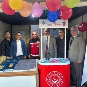 Cizre Kitap Fuarı’nda Sosyal Hizmet Teması: İl Müdürümüz Sn. Salih KAYA Stantları Ziyaret Etti - fotoğraf 1