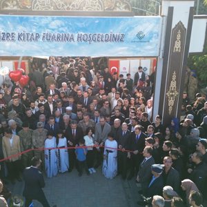 Cizre Kitap Fuarı’nda Sosyal Hizmet Teması: İl Müdürümüz Sn. Salih KAYA Stantları Ziyaret Etti - fotoğraf 3