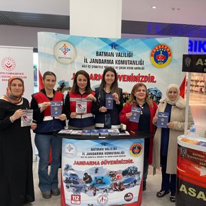 Şiddet bir anda ortaya çıkmaz. Küçük işaretlerle belirir. Fark etmek, DUR demektir.  - fotoğraf 3