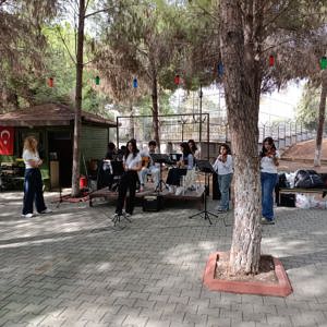 HUZUREVLERİMİZ ARASINDA BOCCE MAÇI VE MÜZİK ETKİNLİĞİ - fotoğraf 7