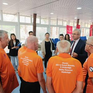 HUZUREVLERİMİZ ARASINDA BOCCE MAÇI VE MÜZİK ETKİNLİĞİ - fotoğraf 3