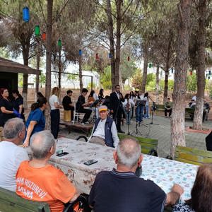 HUZUREVLERİMİZ ARASINDA BOCCE MAÇI VE MÜZİK ETKİNLİĞİ - fotoğraf 5