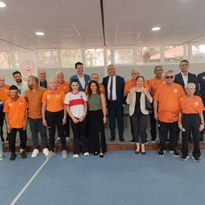 HUZUREVLERİMİZ ARASINDA BOCCE MAÇI VE MÜZİK ETKİNLİĞİ - fotoğraf 1