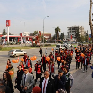 25 Kasım’da Şiddete Karşı Farkındalık Yürüyüşü Gerçekleştirdik - fotoğraf 4