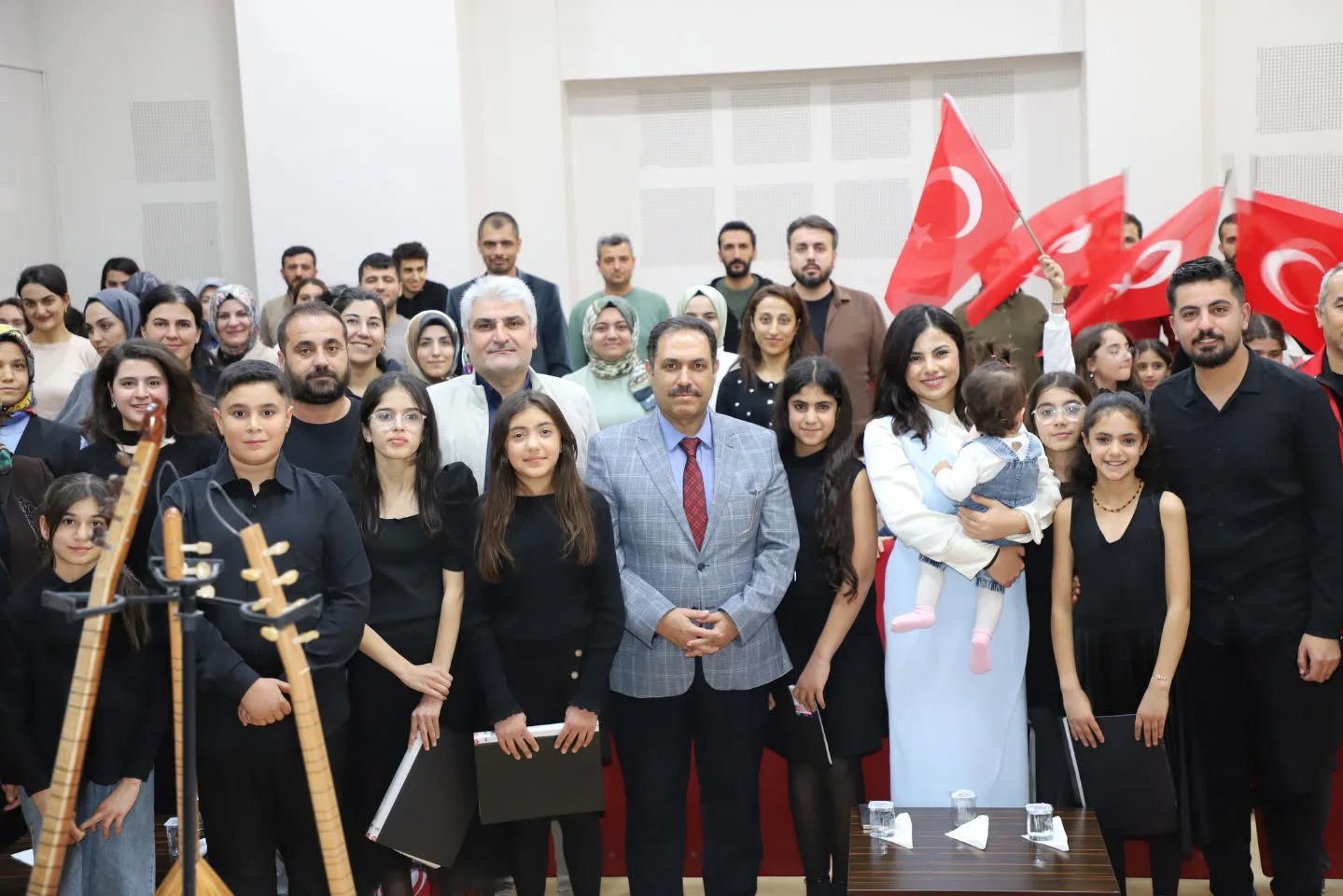 20 Kasım Dünya Çocuk Hakları Günü’nde Çocuklarımızın Konser Programını Gerçekleştirdik - fotoğraf 6