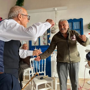 “Huzurevi Sakinlerimizle Keyifli Bir Öğle Yemeği ve Doğum Günü Kutlaması” - fotoğraf 3