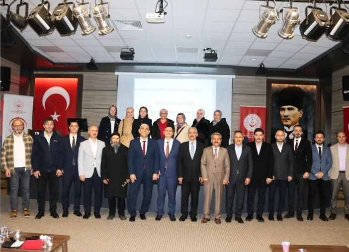 “Şiddetsiz Aile, Güçlü Toplum” Konulu Söyleşimiz, Talim Terbiye Kurulu Üyesi Ve Eğitimci-Yazar Dr. Mehmet Baki Öztürk’ün Katılımıyla Gerçekleştirildi.