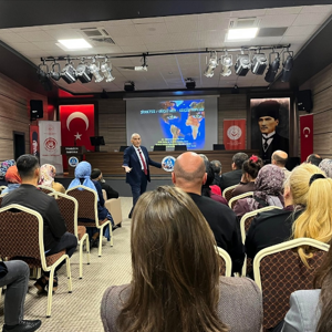 “Şiddetsiz Aile, Güçlü Toplum” Konulu Söyleşimiz, Talim Terbiye Kurulu Üyesi Ve Eğitimci-Yazar Dr. Mehmet Baki Öztürk’ün Katılımıyla Gerçekleştirildi. - fotoğraf 2