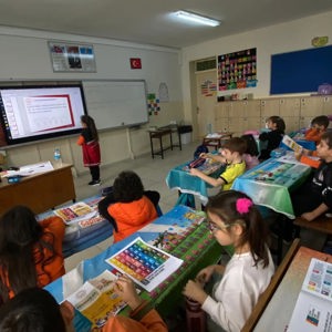 Dünya Çocuk Hakları Günü Kapsamında 9 Okulda “Çocuk Hakları Tanıtımı” Eğitimi Düzenlendi - fotoğraf 5