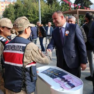 25 Kasım Kadına Yönelik Şiddetle Mücadele Gününde Hep Birlikte Sessiz Çığlık İçin Yürüyüşü 🧡✋🏻 - fotoğraf 4