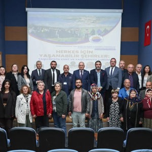 Merkez Huzurevi Sakinlerimiz, Sinop Üniversitesi’ndeki “Yaşlı Dostu Kent ve Turizm” Panelinde Yer Aldı - fotoğraf 1