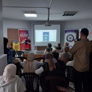 25 Kasım Kadına Yönelik Şiddete Karşı Uluslararası Mücadele Günü Kapsamında Samsun’da İl Genelinde Farkındalık Etkinlikleri Düzenlendi - fotoğraf 20