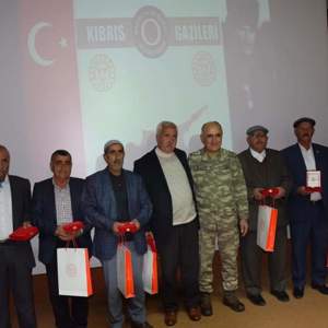 Milli Mücadele Tevcihi Törenini yapılarak Kıbrıs Gazilerimize Milli Mücadele Madalyaları verildi  - fotoğraf 6