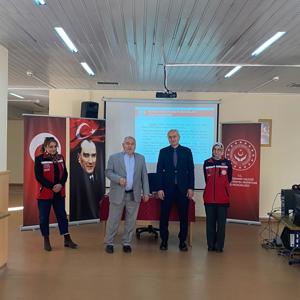 PSİKOLOJİ ÖĞRENCİLERİ SOSYAL HİZMETİ SAHADA DENEYİMLEDİ: 25 KASIM ÖZEL DERSİ SOSYAL HİZMET MERKEZİ’NDE GERÇEKLEŞTİ - fotoğraf 12