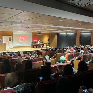 Düzce Üniversitesinde “Vatan ve Kahramanlık” Konulu Söyleşi Gerçekleştirildi. - fotoğraf 1