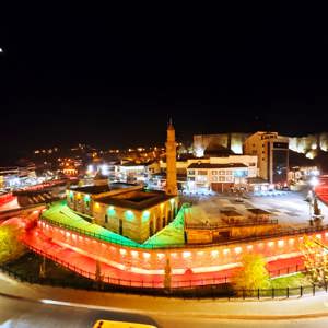Tarihi Bitlis Deresi Turuncu Işıklarla Şiddete Karşı Mesajını Duyurdu - fotoğraf 1