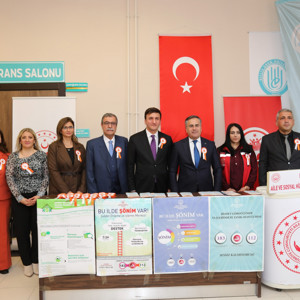 Bitlis’te Kadına Yönelik Şiddetle Mücadele Programı Düzenlendi - fotoğraf 9