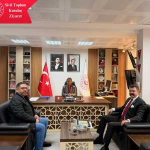 Emniyet Teşkilatı Vazife Malulü ve Şehit Aileleri Vakfı Balıkesir İl Başkanı Sayın Volkan HEDEF, İl Müdürümüz Sayın Emine BÖÇKÜN'e Ziyaret Gerçekleştirdi - fotoğraf 1