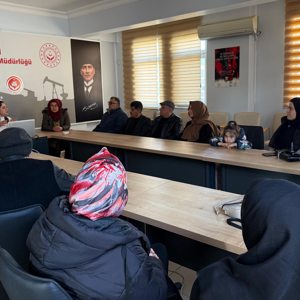 Evde Bakım hizmeti alan ailelere  “Teknoloji Bağımlılığı”eğitimi  - fotoğraf 1