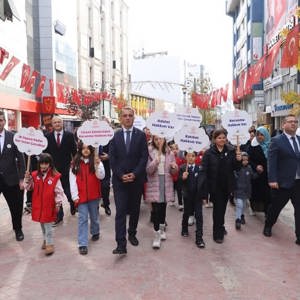 20 Kasım Dünya Çocuk Hakları Gününe Özel Gerçekleştirilen Etkinliklerle Şehir Merkezinde Güçlü Bir Farkındalık Oluşturdu. - fotoğraf 6