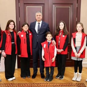 20 Kasım Dünya Çocuk Hakları Günü Kapsamında Valimiz Sayın Mustafa Yavuz'u Makamında Ziyaret Ettik - fotoğraf 5