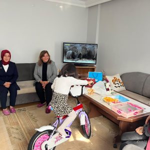 Koruyucu Ailemize Nezaket Ziyareti - fotoğraf 1