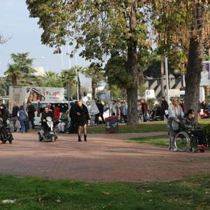3 Aralık Dünya Engelliler Günü’nde Samsun’da Farkındalık Yürüyüşü ve Anma Töreni Gerçekleştirildi - fotoğraf 6