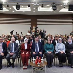 Cumhurbaşkanı Yardımcısı Cevdet Yılmaz ve Bakanımız Göktaş, "Aile ve Nüfus On Yılına Doğru Uluslararası Sempozyumu"nun kapanış programına katıldı - fotoğraf 4