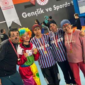 Gençlik ve Spor İl Müdürlüğünce Düzenlenen 3 Aralık Dünya Engelliler Günü Spor Aktivitelerine Katılım Sağlandı - fotoğraf 3