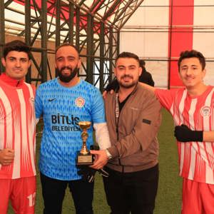3 Aralık Dünya Engelliler Günü: Halı Saha Futbol Turnuvası Gerçekleşti - fotoğraf 3