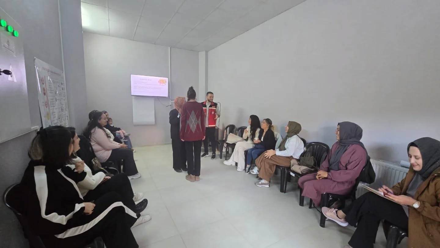  Aile Eğitimlerimiz Devam Ediyor